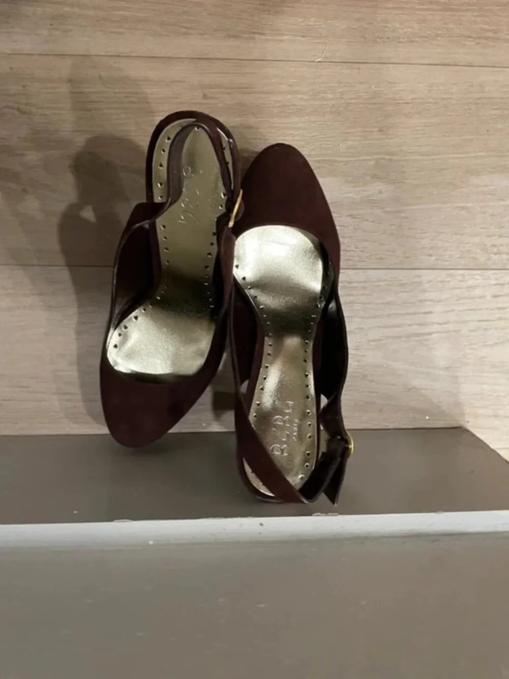 Chocolate suede platform style pumps w/stitching ankle strap